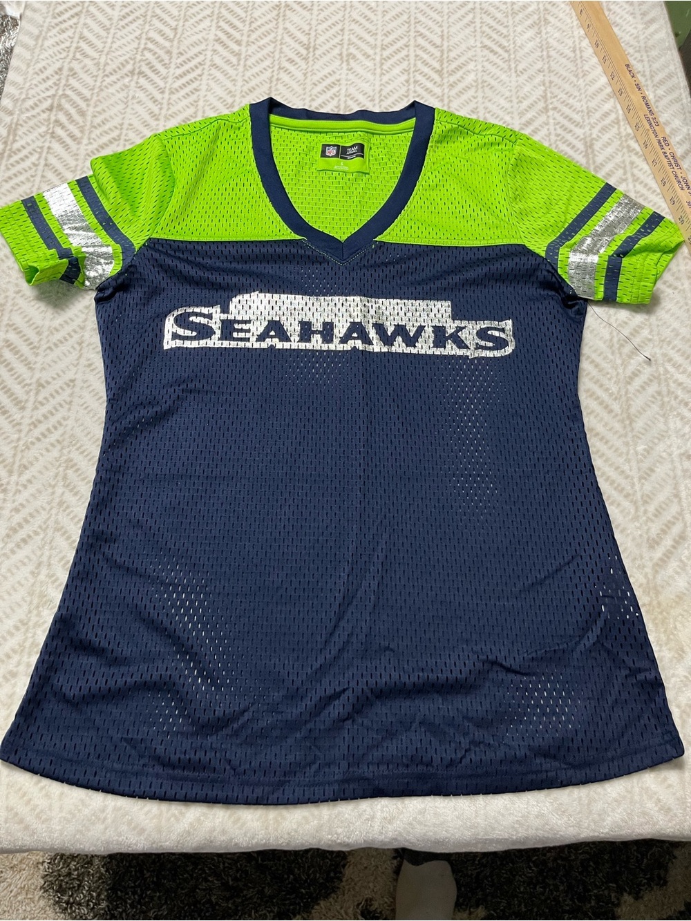 NFL Women's Seahawks V-Neck Mesh Jersey in Navy and Lime Small